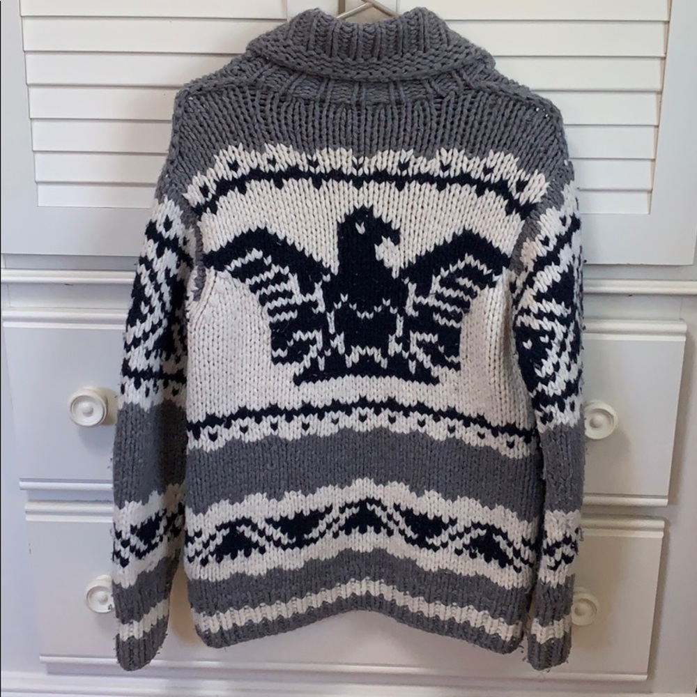 Chunky knit Fossil sweater